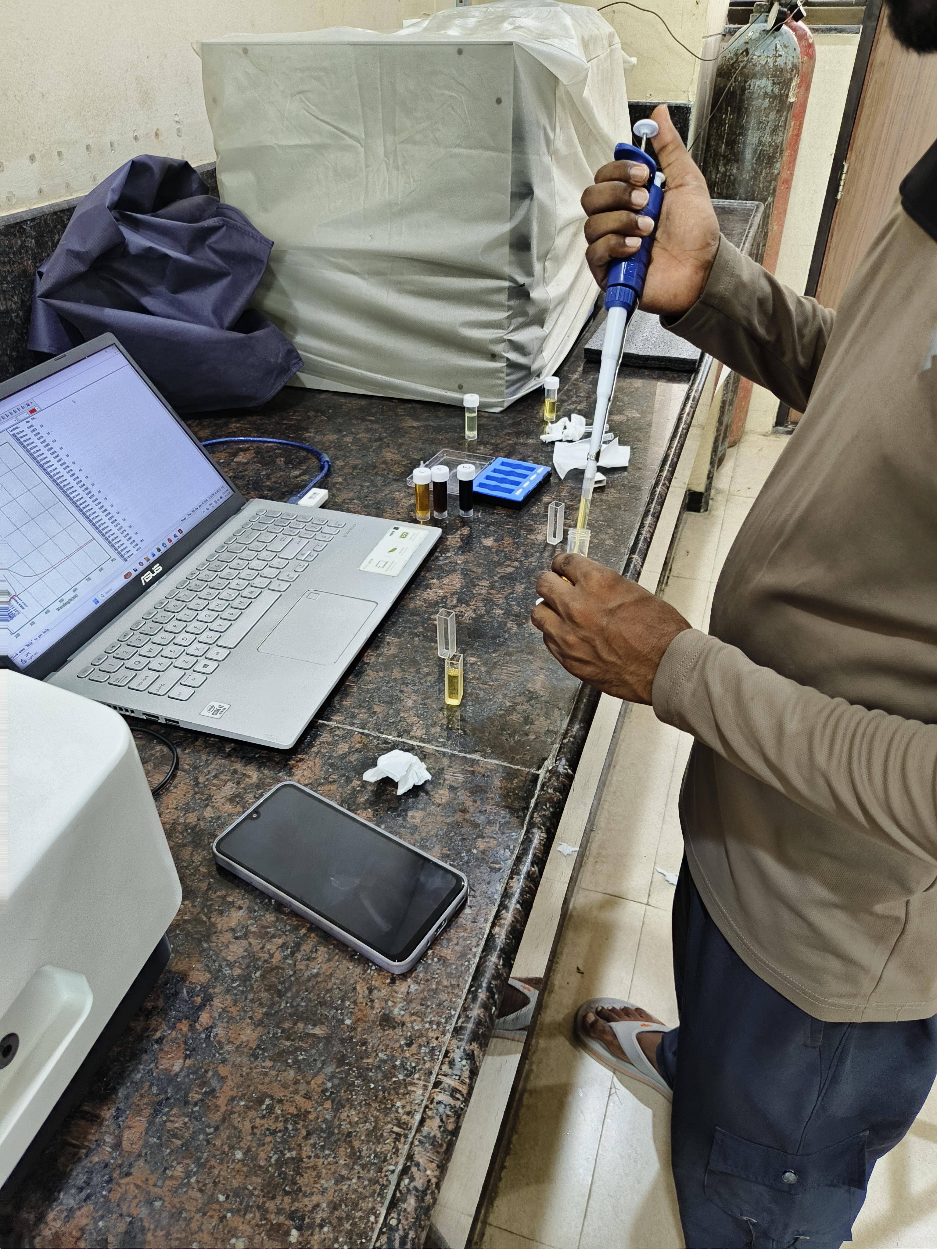 Reviewing chromatography data on a laptop